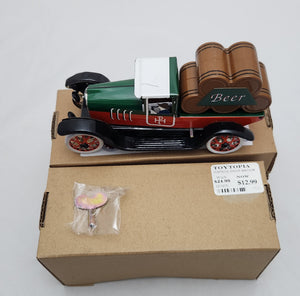 Tin Delivery Car