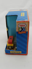 Load image into Gallery viewer, Thomas the Tank Engine Cargo Drop
